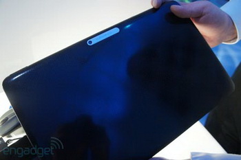 hybrid tablet Compal QAV20